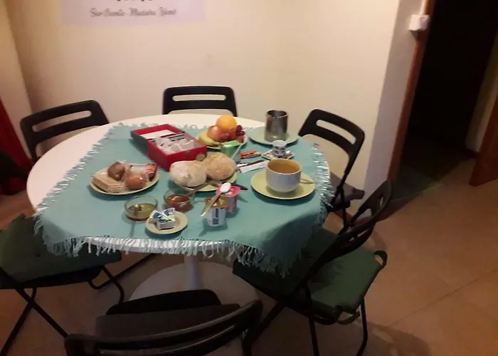 Enjoy It Porto 게스트하우스 *